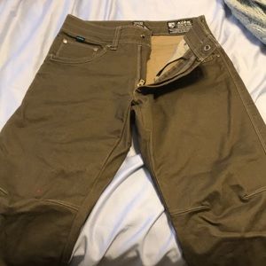 Men’s Kuhl hiking pants